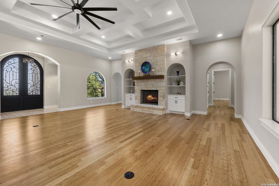 Spacious, unfurnished interior of a new home in , New Braunfels (Image 37).