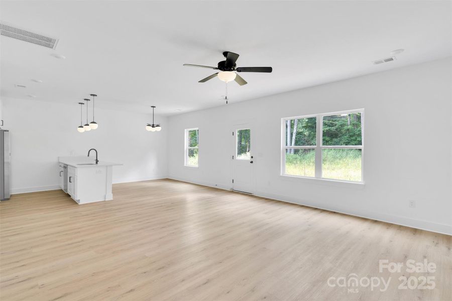 Spacious, unfurnished interior of a new home in , Charlotte (Image 19).