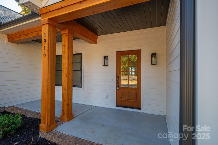 Exterior details and patio area of a home in , Newton (Image 24).
