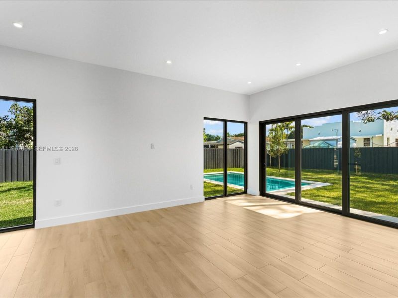 Spacious, unfurnished interior of a new home in , Miami (Image 22).