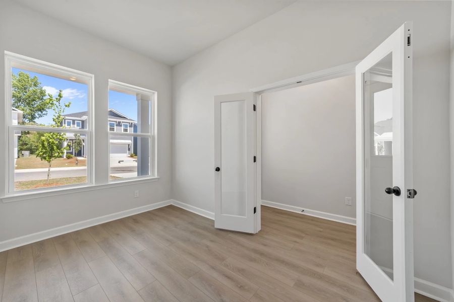 Spacious, unfurnished interior of a new home in Blue Heron Retreat, Little River (Image 13).