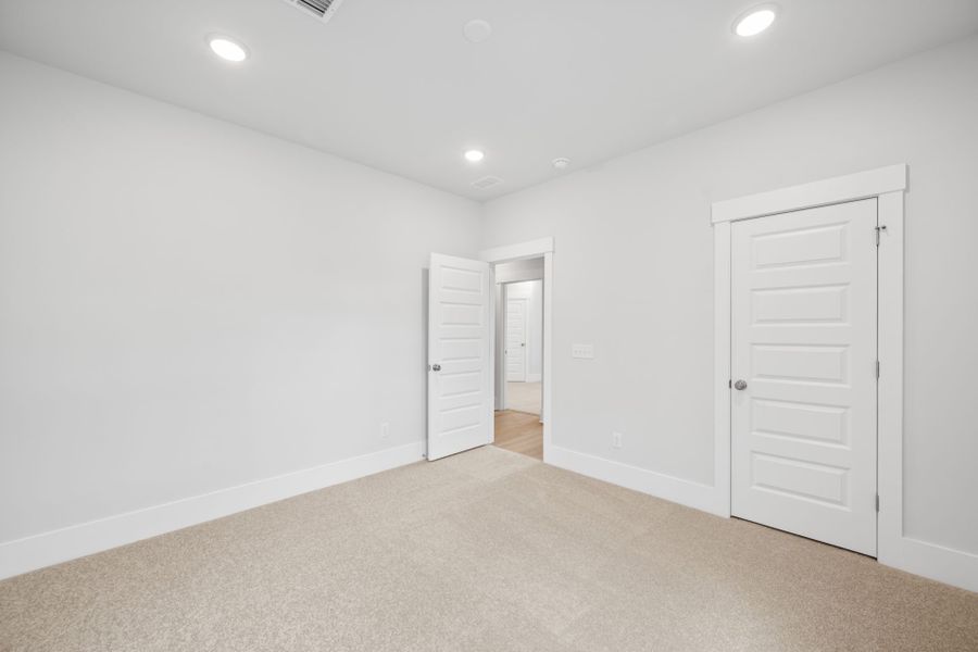 Spacious, unfurnished interior of a new home in Nexton, Summerville (Image 31).