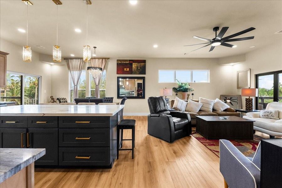 Furnished interior view inside a new home in , Kemah (Image 17).