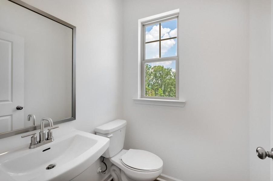 Furnished interior view inside a new home in Hampton Trace, Marietta (Image 7).