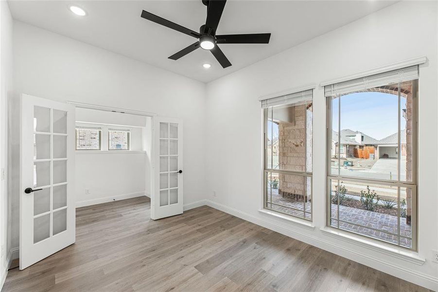 Spacious, unfurnished interior of a new home in West Crossing, Anna (Image 25).