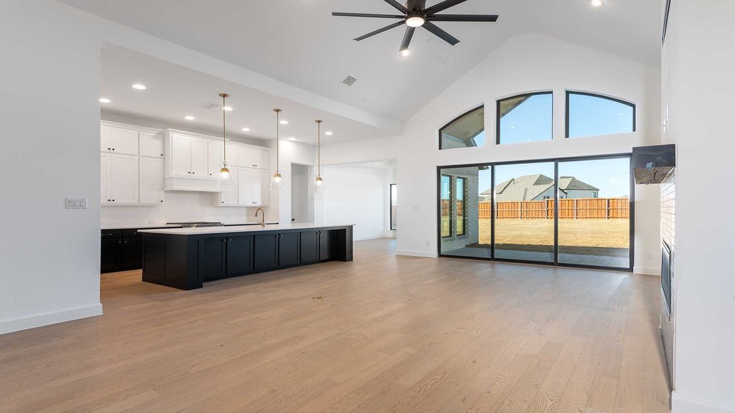 Spacious, unfurnished interior of a new home in Lakewood Village, Lakewood Village (Image 10).