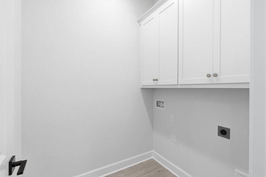 Spacious, unfurnished interior of a new home in Beachview Cove, Ormond Beach (Image 37).