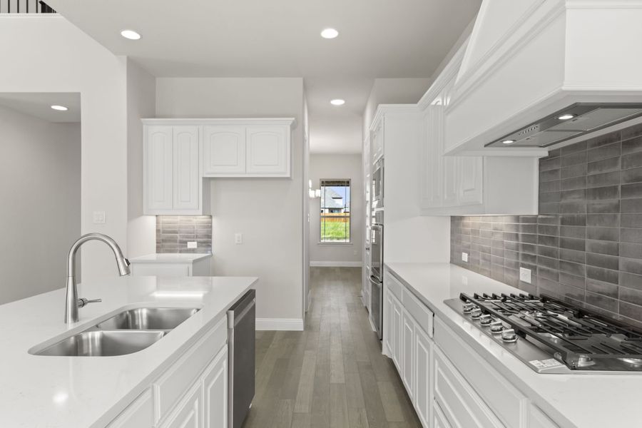 Furnished interior view inside a new home in River Ranch, Van Alstyne (Image 10).