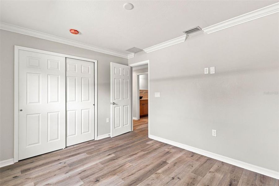 Spacious, unfurnished interior of a new home in , Punta Gorda (Image 29).