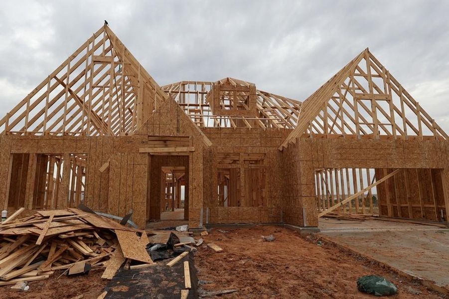 Let us show you how our advanced framing techniques have stood the test of time and allow more insulation for a quieter and more energy efficient home. Let us show you how our advanced framing techniques have stood the test of time and allow more insulation for a quieter and more energy efficient home.