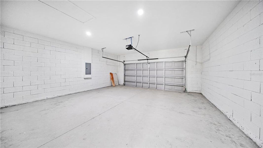 Spacious, unfurnished interior of a new home in , Ocala (Image 15). Spacious, unfurnished interior of a new home in , Ocala (Image 15).