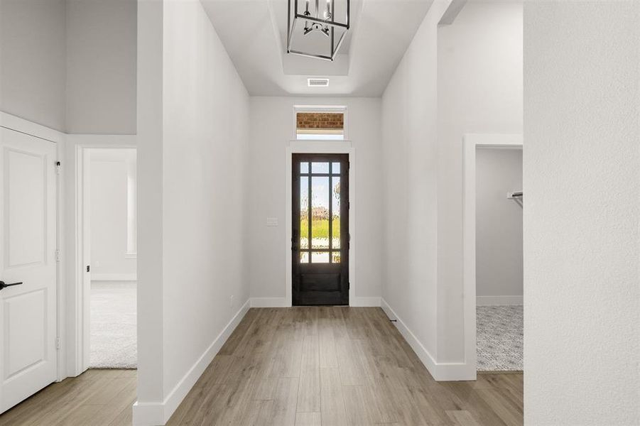 Spacious, unfurnished interior of a new home in Oaks of North Grove, Waxahachie (Image 25). Spacious, unfurnished interior of a new home in Oaks of North Grove, Waxahachie (Image 25).