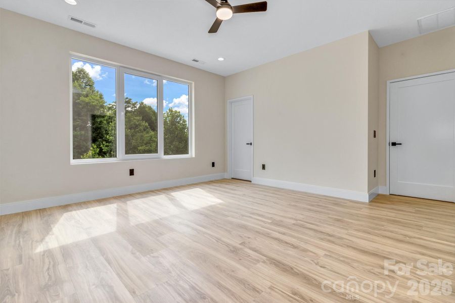 Spacious, unfurnished interior of a new home in , Hendersonville (Image 21).