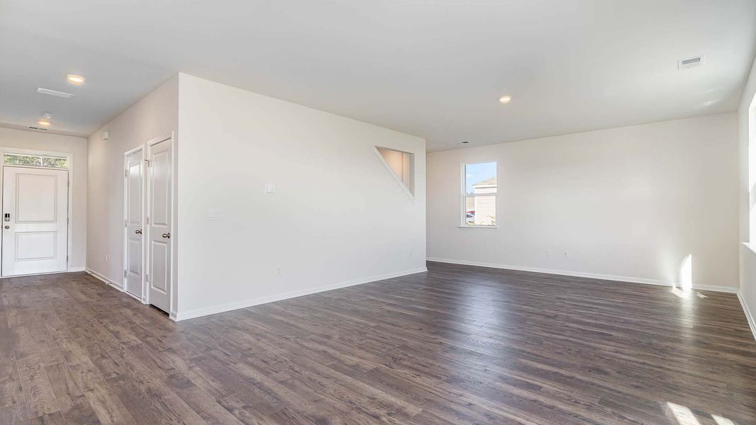 Spacious, unfurnished interior of a new home in Auberon Woods, Conway (Image 8).