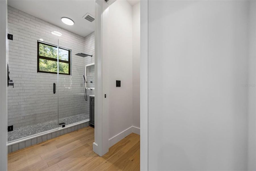 Spacious, unfurnished interior of a new home in , Tampa (Image 57). Spacious, unfurnished interior of a new home in , Tampa (Image 57).