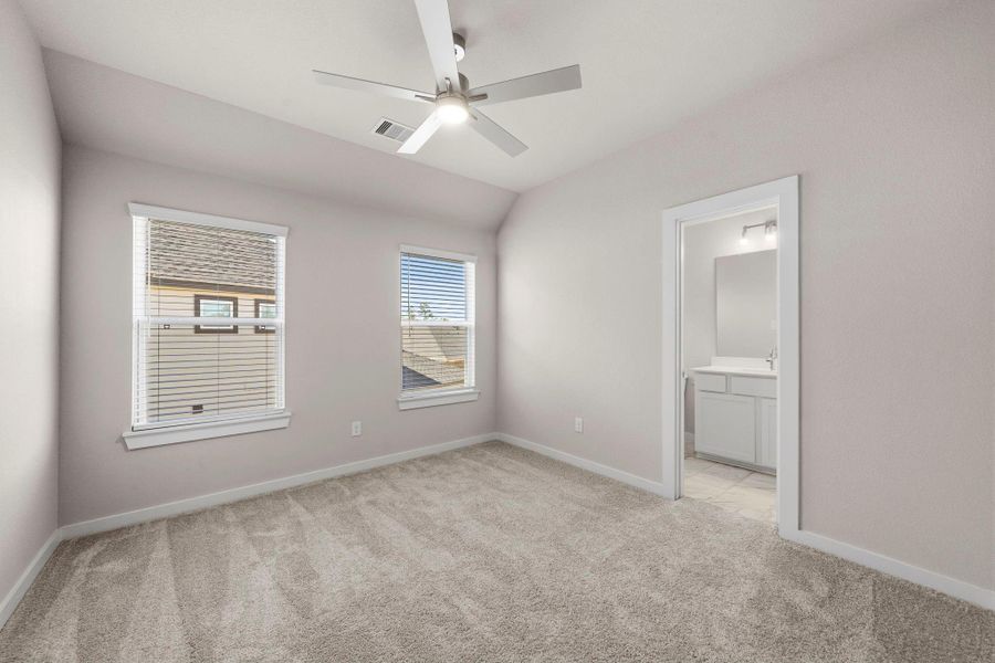 Spacious, unfurnished interior of a new home in Barton Creek Ranch, Conroe (Image 24). Spacious, unfurnished interior of a new home in Barton Creek Ranch, Conroe (Image 24).