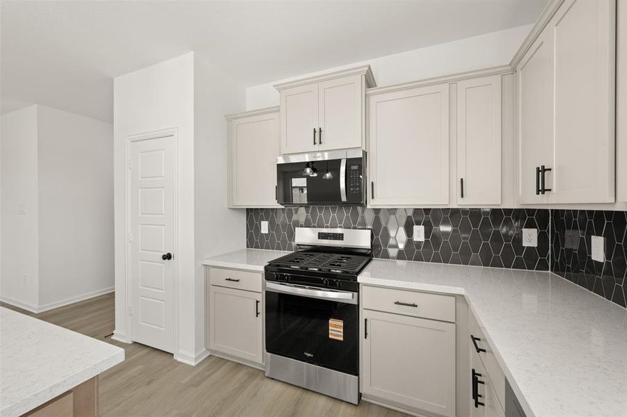 3132 Areca- Kitchen-4 3132 Areca- Kitchen-4