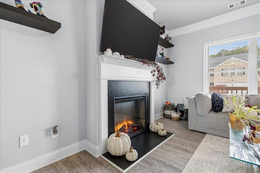 Furnished interior view inside a new home in , Atlanta (Image 17).