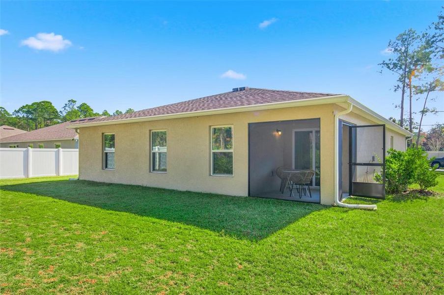 Exterior details and patio area of a home in , Palm Coast (Image 27).