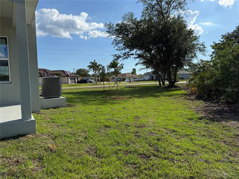 Exterior details and patio area of a home in Deep Creek, Punta Gorda (Image 16).
