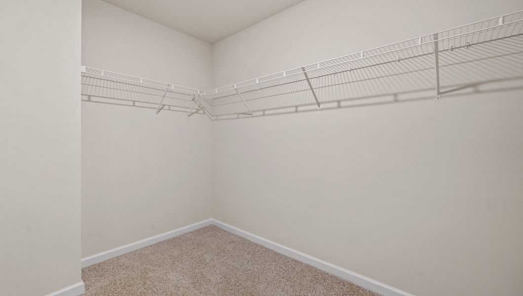 Spacious, unfurnished interior of a new home in Foxbank, Gray Court (Image 24).