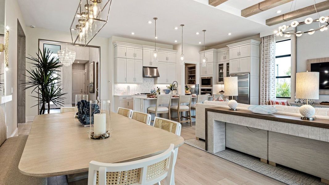 Dining to Kitchen