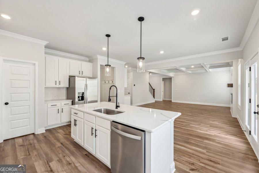 Furnished interior view inside a new home in Ponderosa Farms Manor, Gainesville (Image 10). Furnished interior view inside a new home in Ponderosa Farms Manor, Gainesville (Image 10).