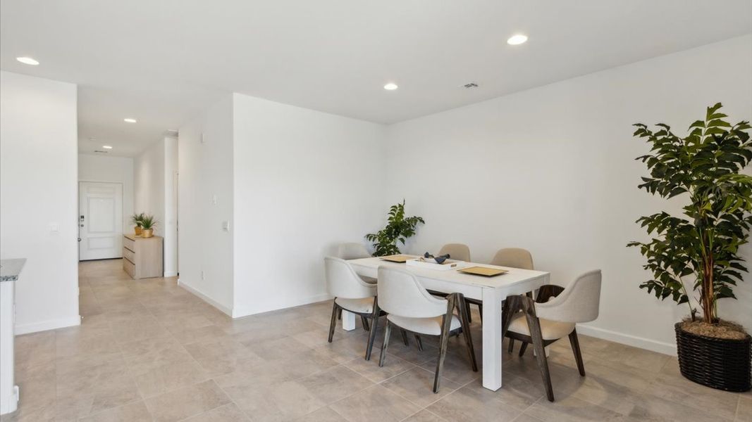 Representative furnished interior of a home built from the Justin by D.R. Horton in Sorrento, Maricopa (Image 10).