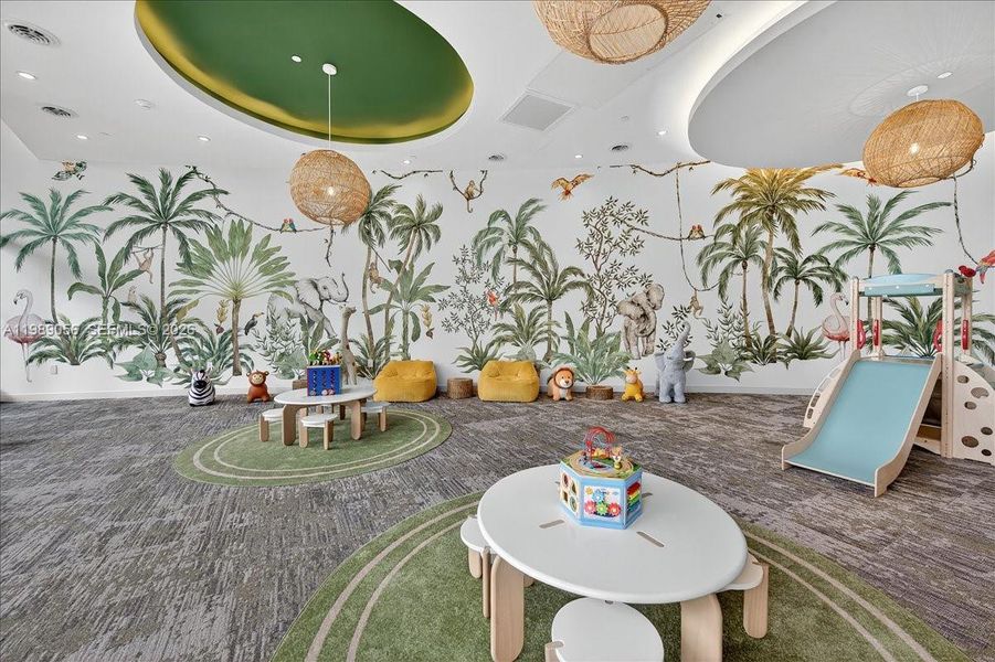 Community amenities in , Miami (Image 46).