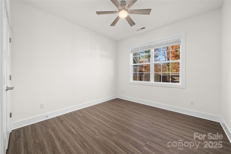 Guest Bedroom Guest Bedroom
