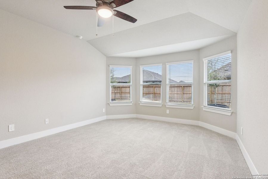 Spacious, unfurnished interior of a new home in Carmel Ranch, Schertz (Image 42).