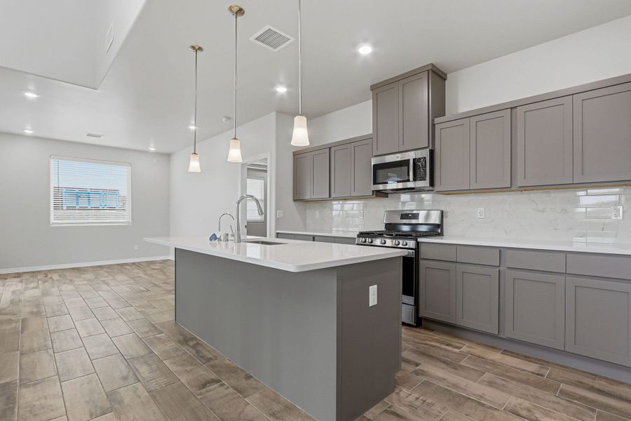 Furnished interior view inside a new home in Campo Del Sol, El Paso (Image 8).