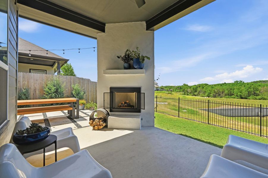 Exterior details and patio area of a home in Loyola, Austin (Image 3).