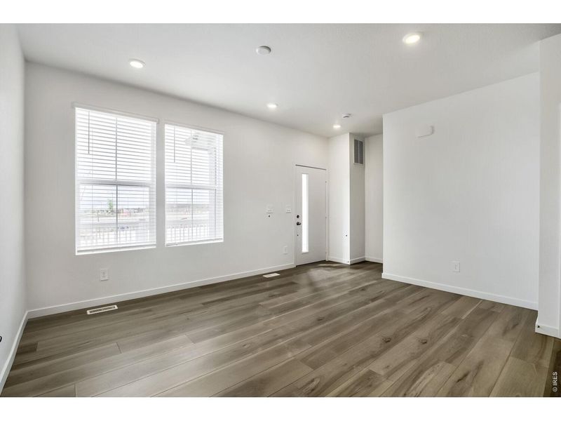 Spacious, unfurnished interior of a new home in Riano Ridge, Loveland (Image 11).