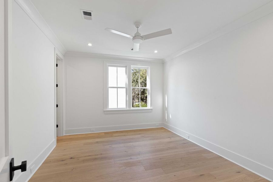 Spacious, unfurnished interior of a new home in , Mount Pleasant (Image 76).