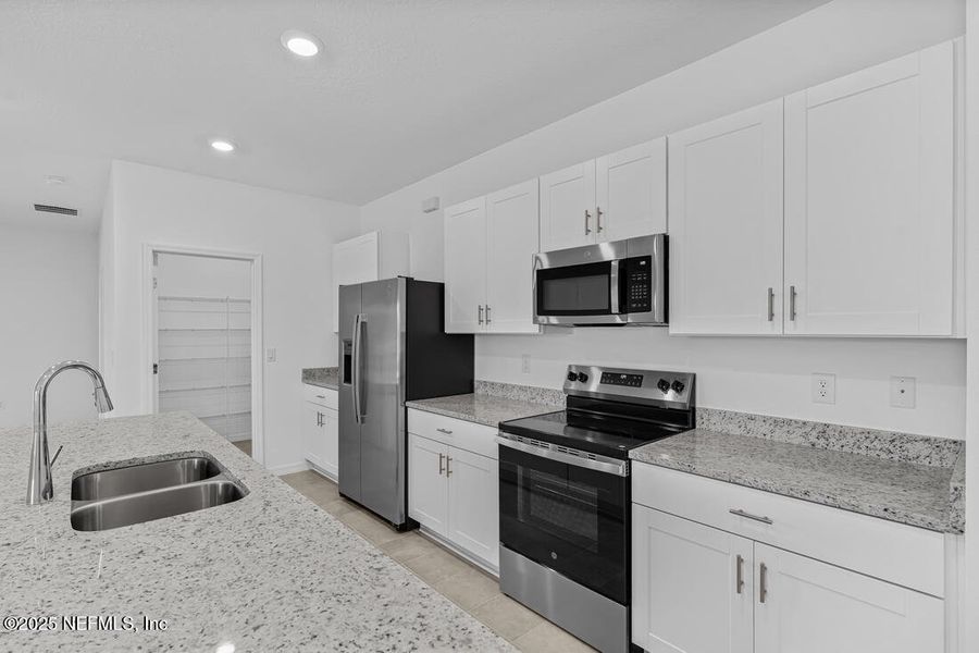 Furnished interior view inside a new home in Coopers Meadow, Jacksonville (Image 9).