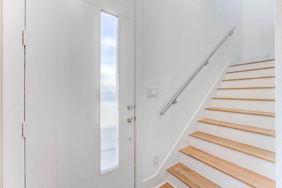 Spacious, unfurnished interior of a new home in Avondale, Houston (Image 22).