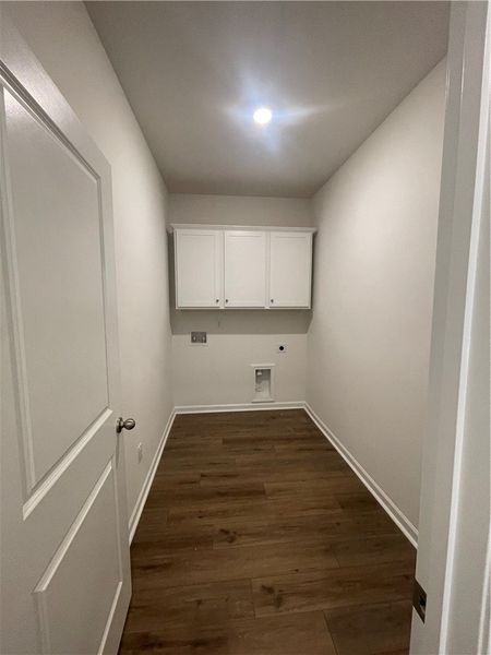 Spacious, unfurnished interior of a new home in Springwood Grove, Central (Image 13). Spacious, unfurnished interior of a new home in Springwood Grove, Central (Image 13).