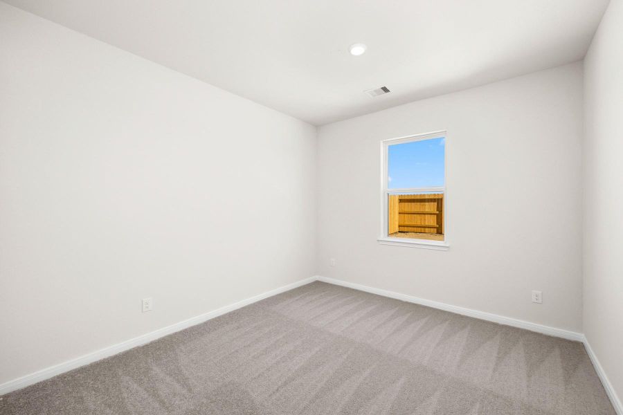 Spacious, unfurnished interior of a new home in Lago Mar, Texas City (Image 6). Spacious, unfurnished interior of a new home in Lago Mar, Texas City (Image 6).