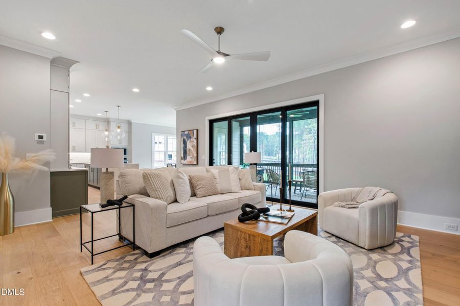 Spanish (24) Spanish (24)