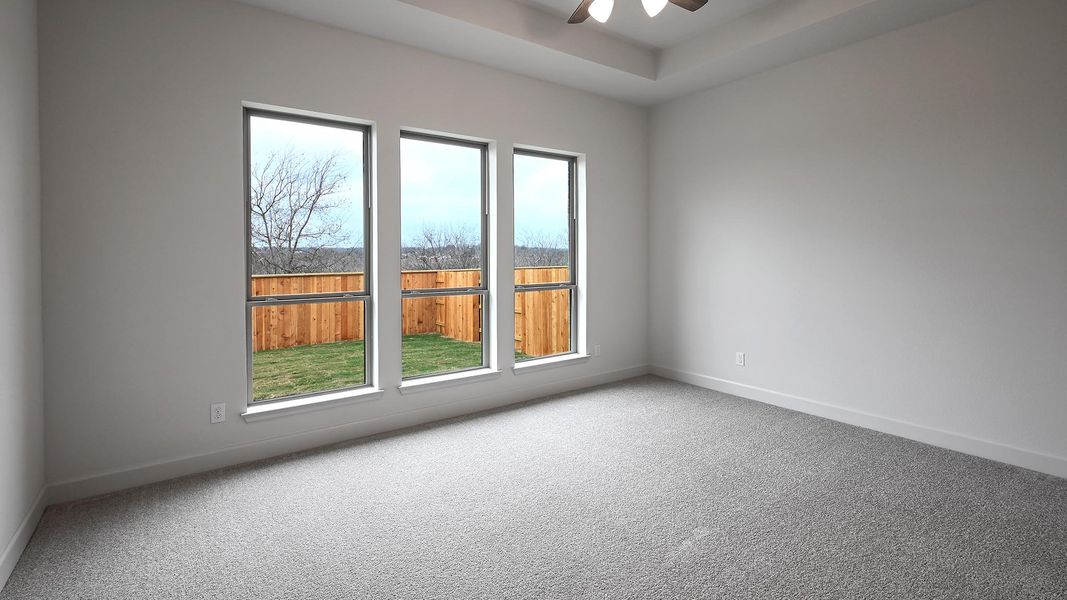 Spacious, unfurnished interior of a new home in Crosswinds 50', Kyle (Image 11).