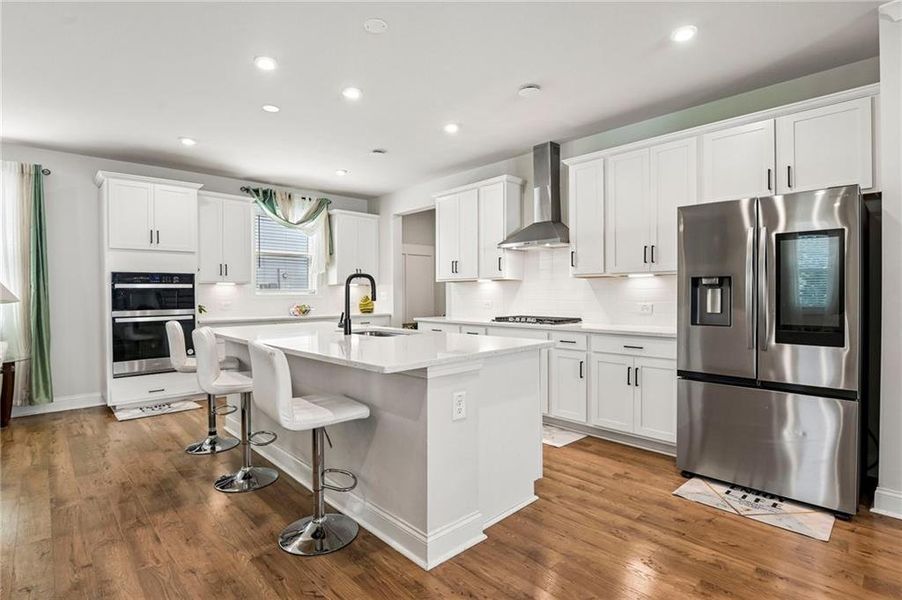 Furnished interior view inside a new home in Pine Mountain Park, Kennesaw (Image 8).