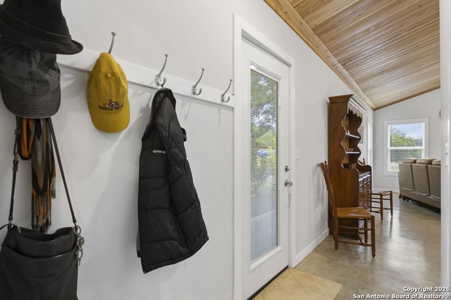 Close-up of interior finishes inside a home in , Bandera (Image 14).