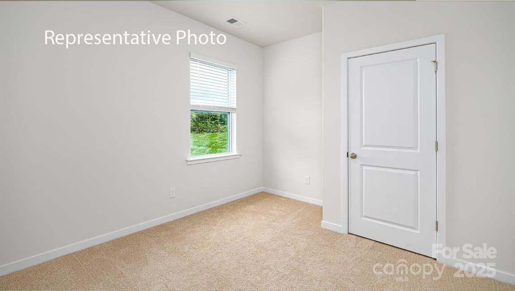 Spacious, unfurnished interior of a new home in Stanton, Richburg (Image 16).