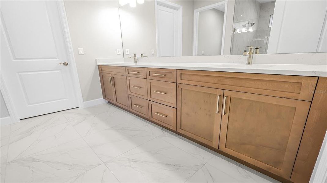 Furnished interior view inside a new home in Cresswind at Lake Harris, Tavares (Image 14).