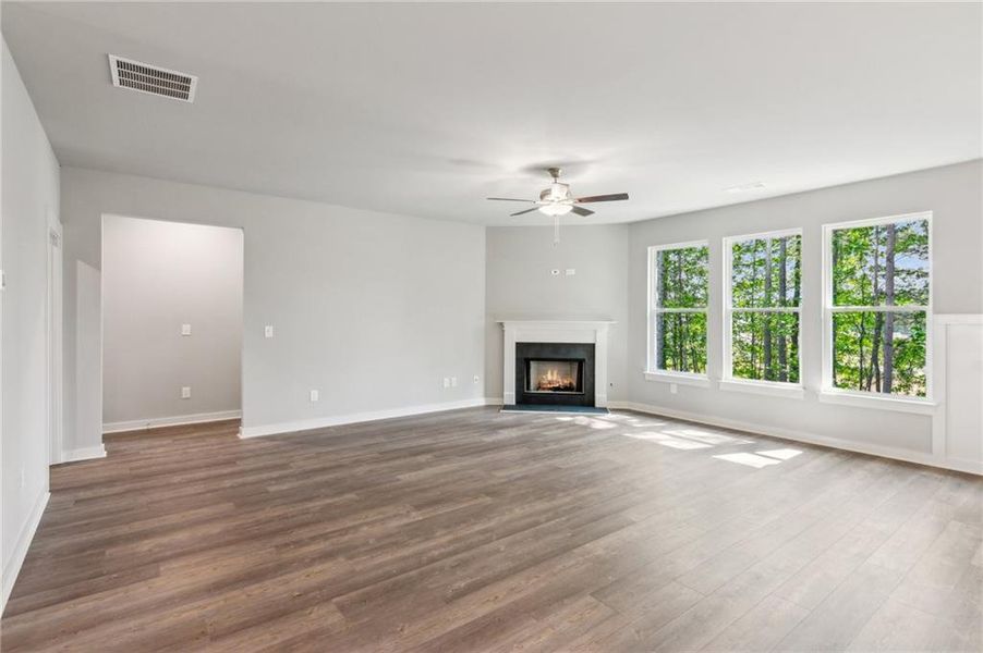 Spacious, unfurnished interior of a new home in Traditions of Braselton, Jefferson (Image 12).