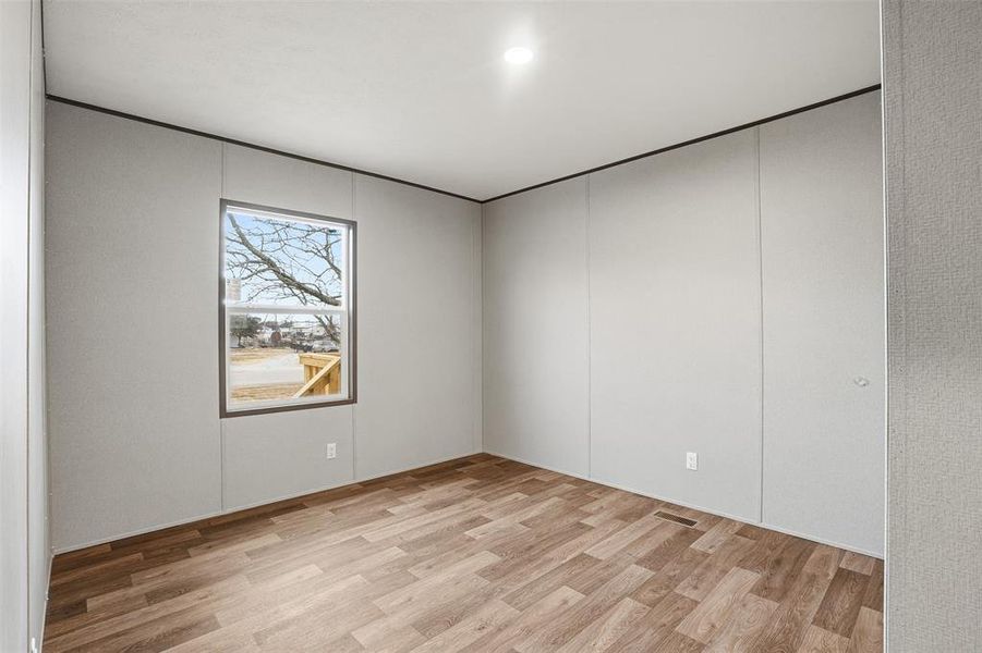 Spacious, unfurnished interior of a new home in , Godley (Image 17).