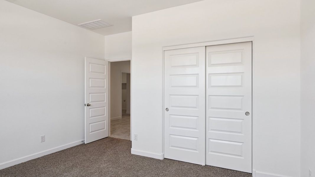 Spacious, unfurnished interior of a new home in Carlton Commons, Casa Grande (Image 26). Spacious, unfurnished interior of a new home in Carlton Commons, Casa Grande (Image 26).