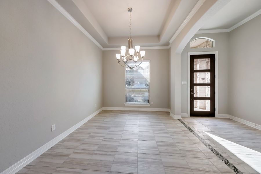 Representative unfurnished interior of a home built from the The Scottsdale IV by Whitestone Custom Homes in Johnson Ranch, Bulverde (Image 18).