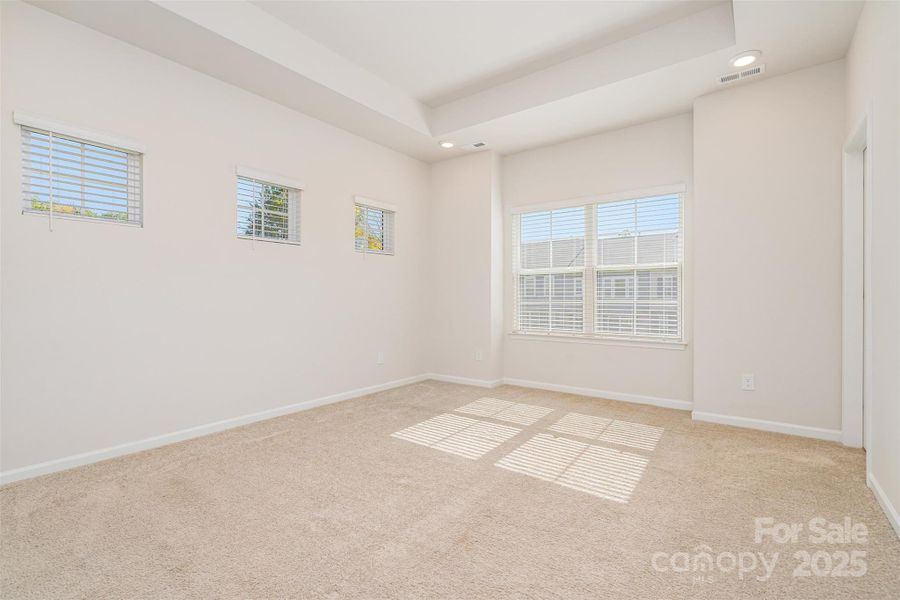 Spacious, unfurnished interior of a new home in , Mint Hill (Image 13).